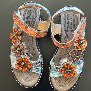 L’ARTISTE Spring Step Sandals